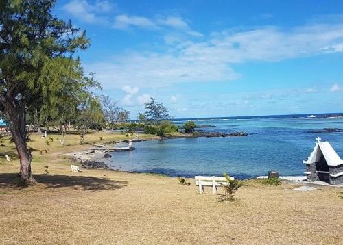Beautiful Affordable House - 5 Minutes From The Airport And 12 Minutes To Blue Bay Beach Mon Tresor Exterior foto
